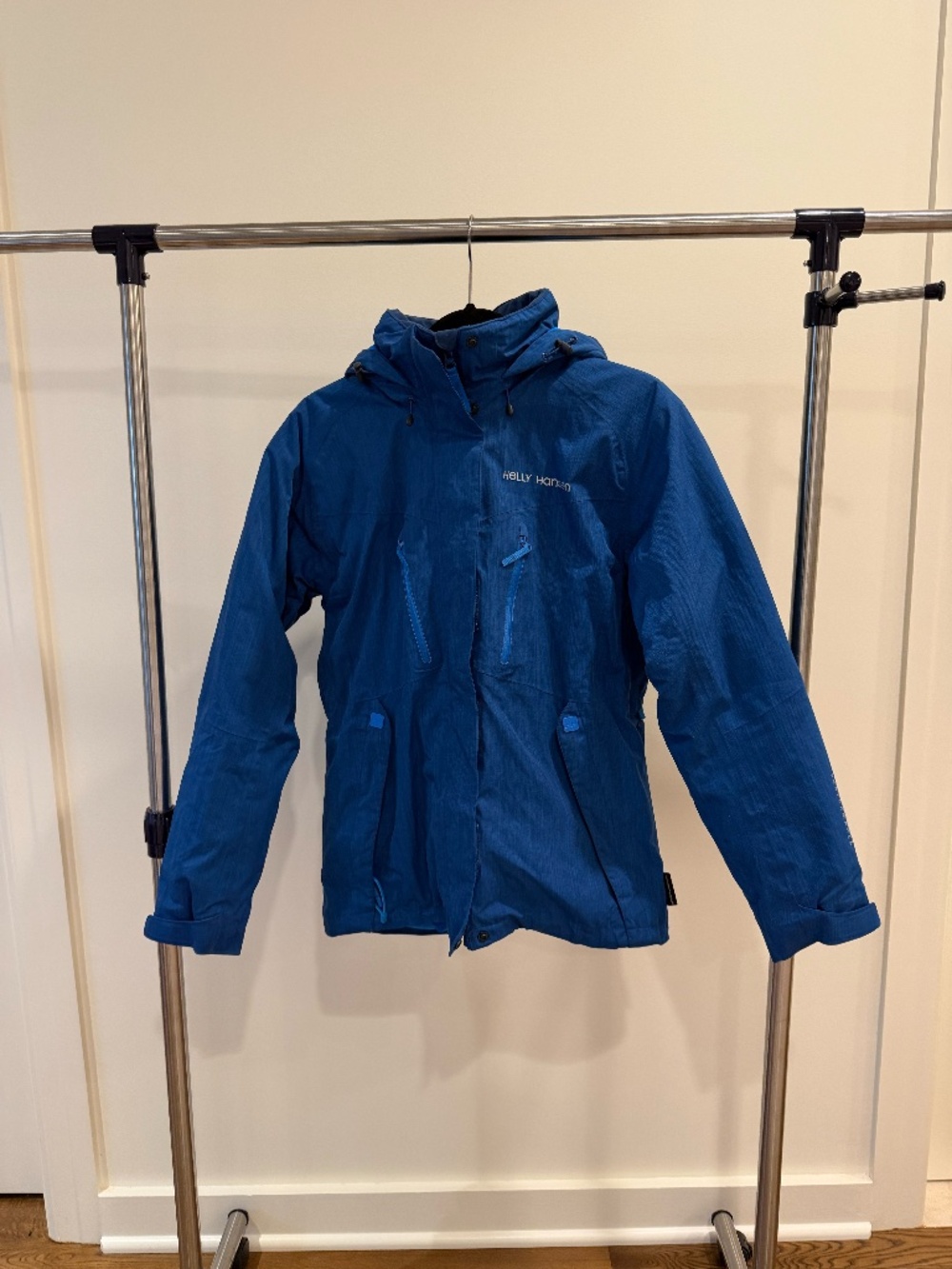 Vintage Helly Hansen Ski Jacket (Size M)